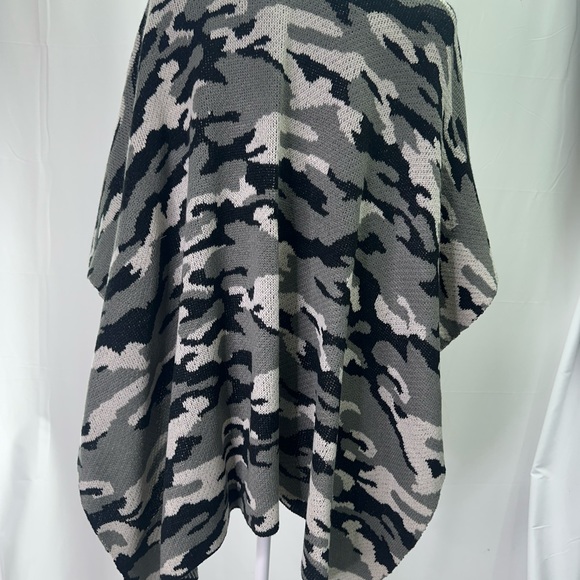 Janice Apparel blk/ gray Camouflage Open Front Cardigan O/S NEW - Picture 4 of 4